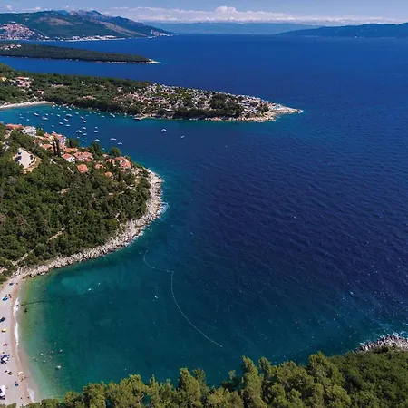 Nice Apartment In Rabac With House Sea View 拉巴克
