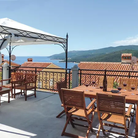 公寓 Nice Apartment In Rabac With House Sea View *