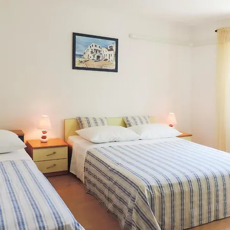 Apartman 2 Bedroom Gorgeous In