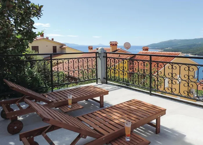 Apartman 2 Bedroom Gorgeous In Rabac